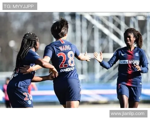 法女甲激战巴黎圣日耳曼女足迎战弗勒里91女足争夺胜利